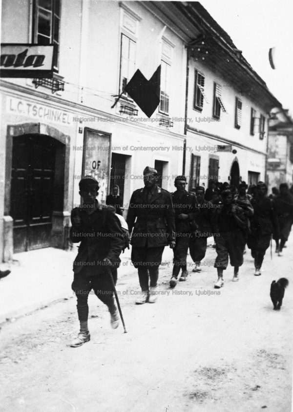 Capitolazione dell'Italia: partenza degli italiani disarmati da Ribnica, settembre 1943